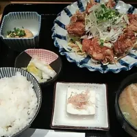 唐揚げ定食|けぇこさん