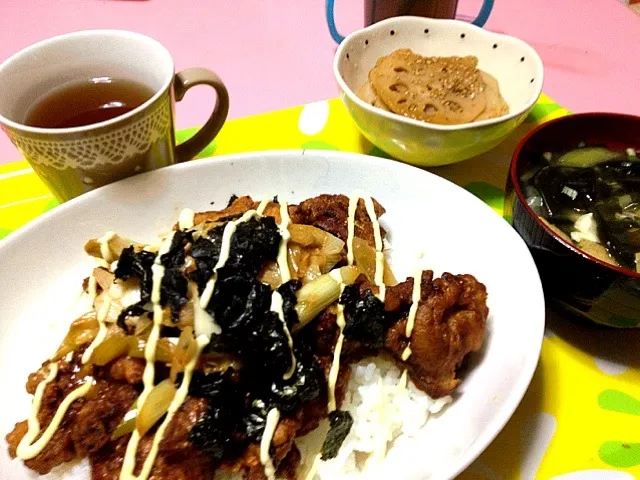 今日の晩御飯♡唐揚げポンマヨ丼とレンコンの甘辛炒め♡|まゆみさん