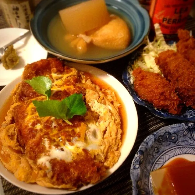 自宅で一人居酒屋(おでん・かつ煮・カキフライ・胡麻豆腐)|たにたにさん