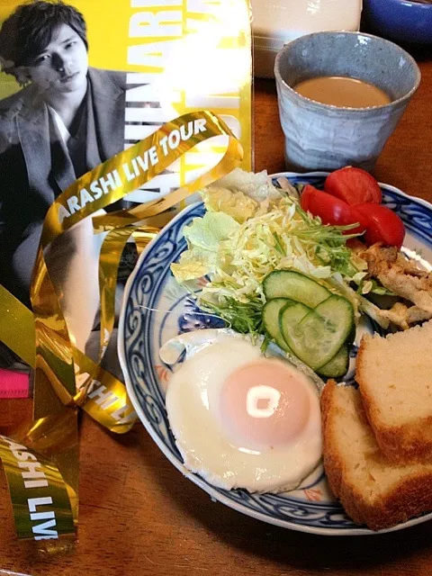 Snapdishの料理写真:二宮さんと焼きたてパンモーニング|まゆさんさん