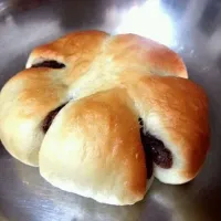 Snapdishの料理写真:Red Bean Bread|aikokenさん