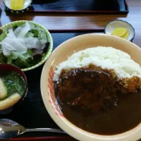 福岡県糸島市、糸島市役所近くの『赤レンガ』ハンバーグカレーセット 480円|ひろさん