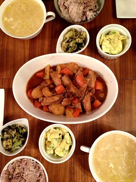 鶏ぶつと野菜の煮物☆タマゴとアボカドのサラダ☆白菜のおひたし韓国海苔あえ☆白髪葱のトロトロスープ|カオリンゴ♡さん