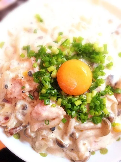 Snapdishの料理写真:カルボナーラ水沢うどん|水野愛日(ミズノマナビ)さん