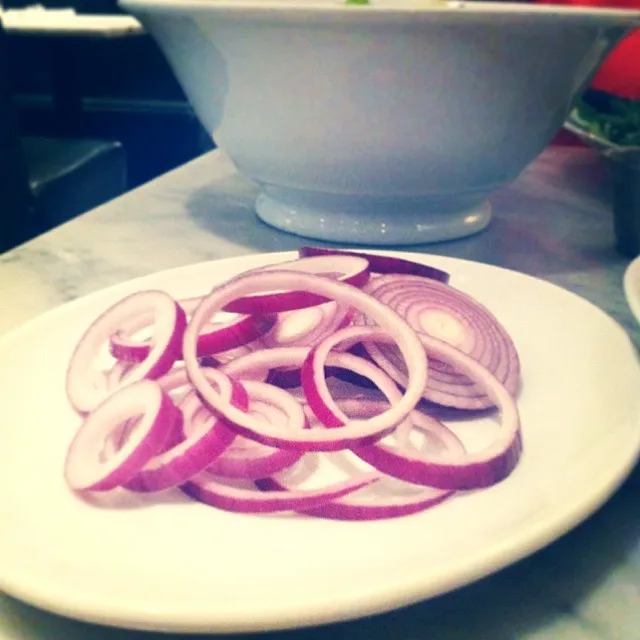 Pretty red onions|Tameka Alexandraさん