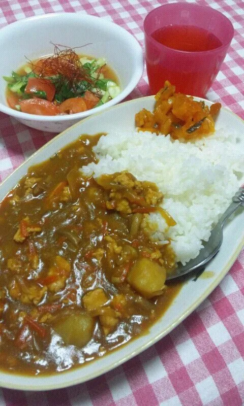 カレーライス、チンゲン菜とトマトの中華風サラダ|まあるさん