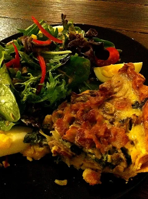 Spinach bacon and mushroom quiche with a side of Nicolas salad|karen limさん