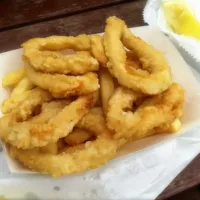 Snapdishの料理写真:Calamari rings and chips|혜리엄마さん