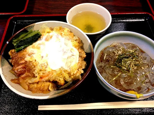 Snapdishの料理写真:天丼とトコロテン|satoeさん