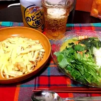 Snapdishの料理写真:グリーンカレーとじゃがいもガレット|satomiさん