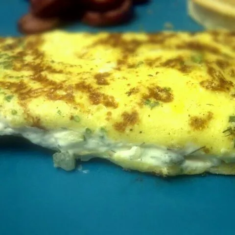 greek yogurt and feta cheese omelet|jeffrey cuevasさん