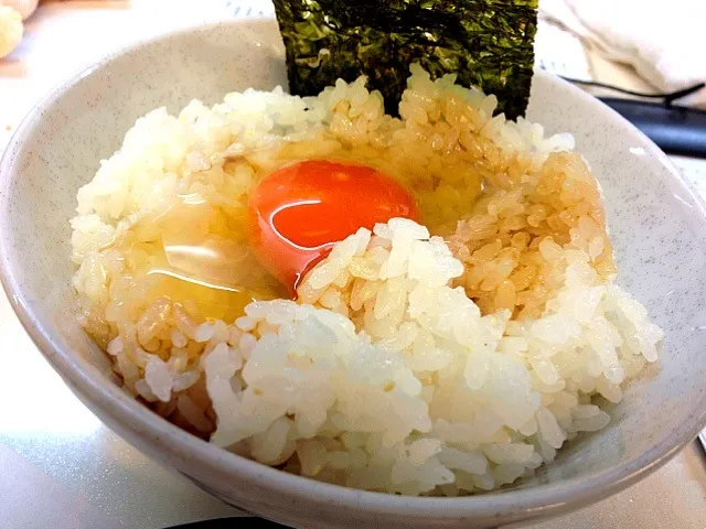 焼肉屋さんの卵かけごはん|ぴーさん