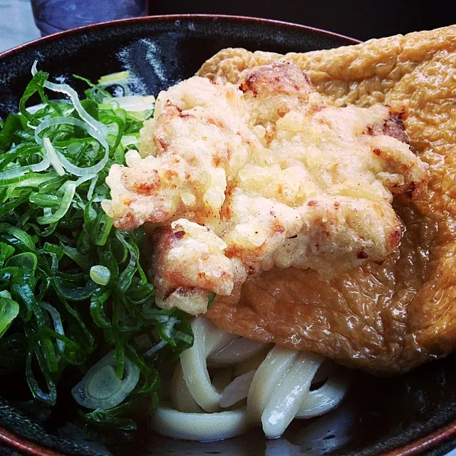 醤油うどん お揚げと鶏天ねぎ大盛り|mikaさん