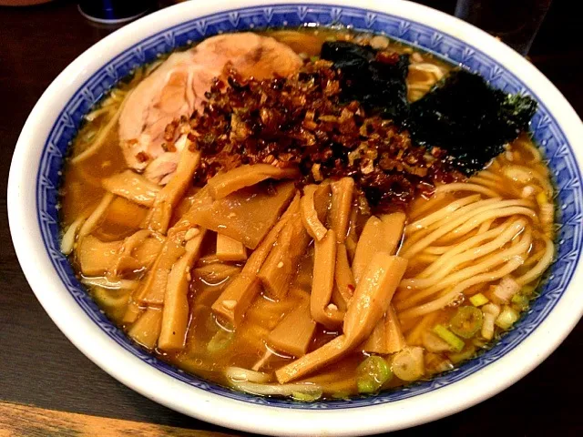 高田馬場・べんてんの焦がしねぎ醤油ラーメン|TonyYamadaさん