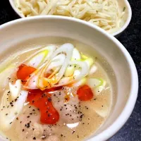 Snapdishの料理写真:胡麻味噌肉汁つけうどん