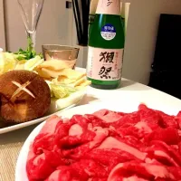 Snapdishの料理写真:Sukiyaki with Sparkling nigori “Dassai”|Yusuke Ninomiyaさん