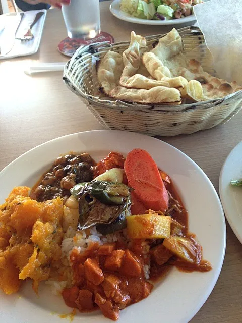 Indian buffet lunch|yukさん