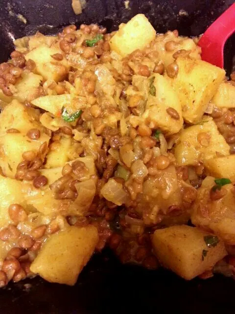 Lunch: Curry Lentils & Potatoes|Leanneさん