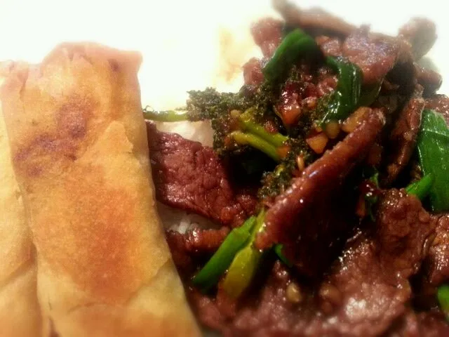 Supper: Mongolian Beef & Spring Rolls|Leanneさん