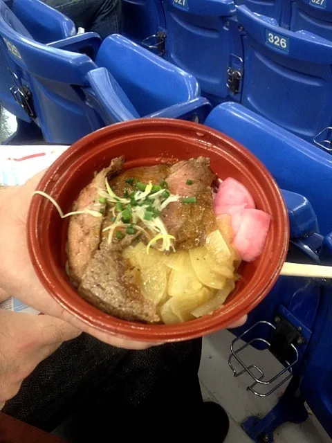 米沢牛ステーキ丼@東京ドーム|かなさん