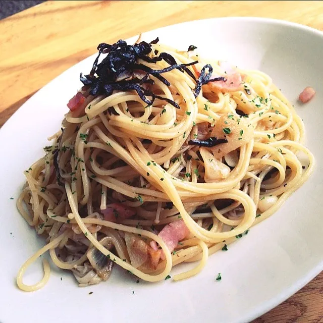 ふじっ子の塩こんぶとエノキ、ハムのスパゲッティ|みなさん