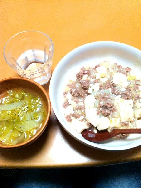 白菜の中華スープ、麻婆豆腐|tomrowさん