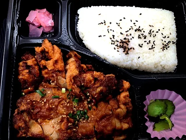 中華弁当。295円！(◎_◎;)|KAZUTOさん