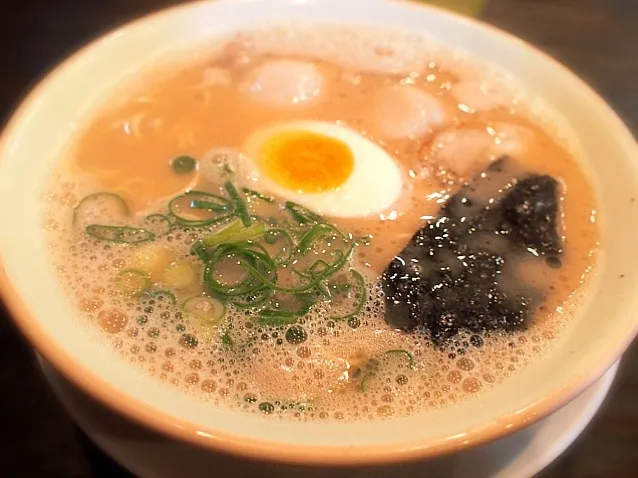 大砲ラーメン本店のラーメン並<定番>|えりっくさん