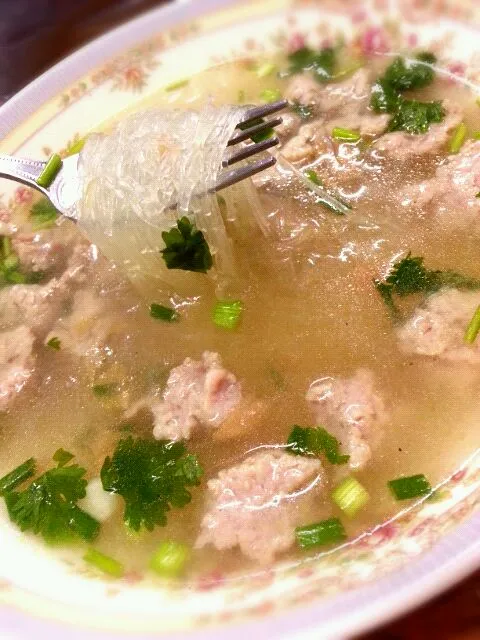 mild soup with cellophane noodles and pork|hakubaraさん