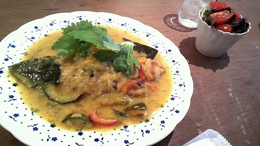 Snapdishの料理写真:green curry|y u k a .さん