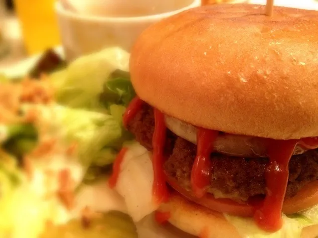 Snapdishの料理写真:SB DINER BURGER|sho.nagatomoさん