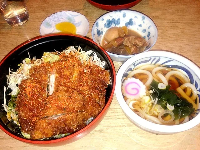 ソースカツ丼＆うどん|神彩子さん