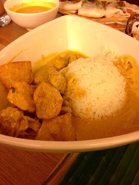 Snapdishの料理写真:Beef Curry Rice|Rachel Chuaさん