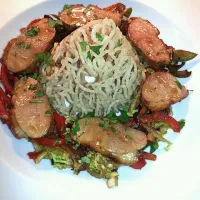 Roast Duck in plum sauce with stirfried vegetables and crispy deep fried noodles.|Kate Parsonsさん