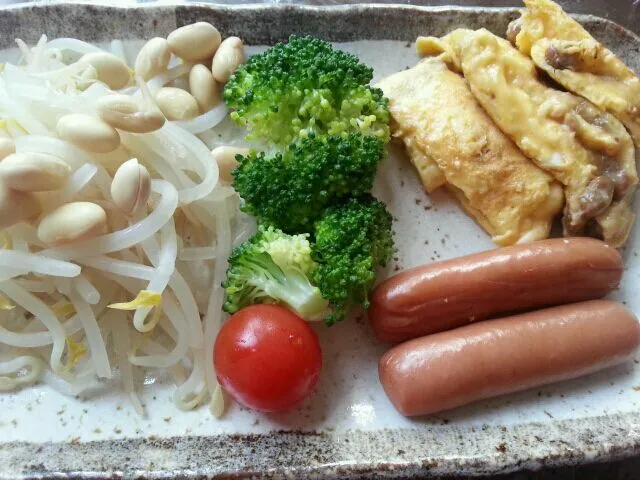 Snapdishの料理写真:納豆卵焼き|akiﾁｬﾝさん