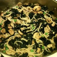 Snapdishの料理写真:Kale and Baby Portaballa Mushrooms Pasta (gluten free!)|Victoria Silverさん