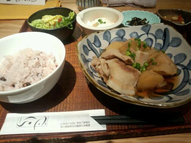 肉じゃがのランチ|わこさん