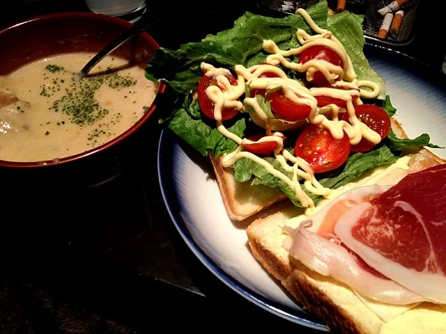 クリームシチューとサンドイッチ❤|きっきー🥰さん