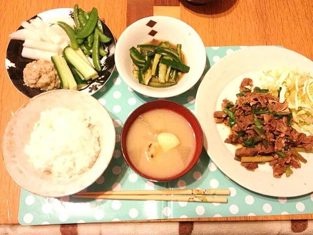 焼肉、ニンニクきゅうり、バーニャカウダー|なおさん