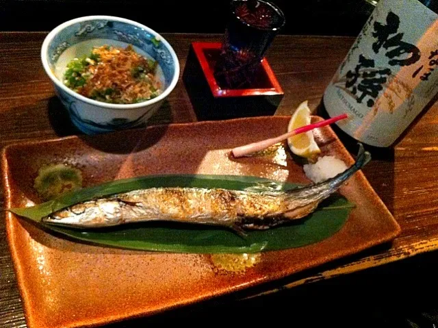 Snapdishの料理写真:秋刀魚の塩焼きとオクラとろろ納豆 お酒は初孫 生酛純米吟醸 いなほ 山形県|uchikawa hiroshiさん