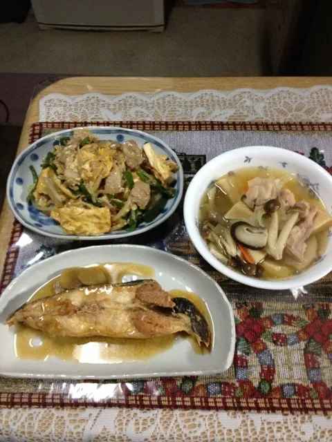 豆腐チャンプル.野菜スープ、煮カレイ|斉藤 久美子さん