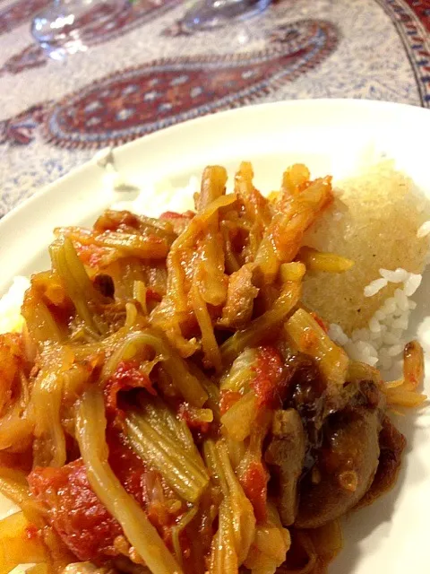 イラン料理 セロリと鶏肉の煮込み   トマト味|mamiさん