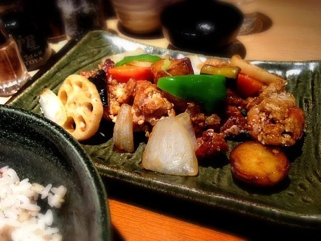 鶏と野菜の黒酢あん定食|hirotomoさん