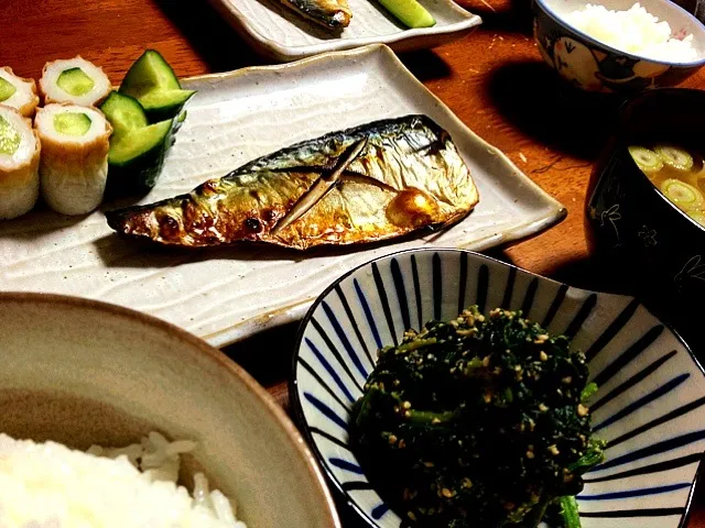 Snapdishの料理写真:普通な焼魚定食な晩御飯 Yakizakana(Saba), spinach with pounded sesame|まる(丸大豆)さん