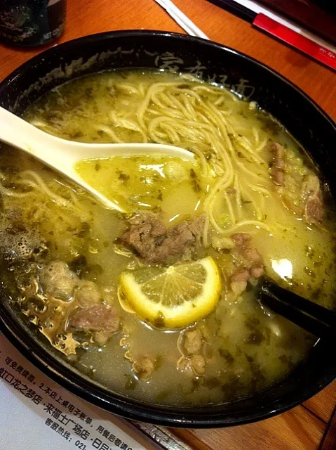 Snapdishの料理写真:酸菜肥牛煨面|beiさん