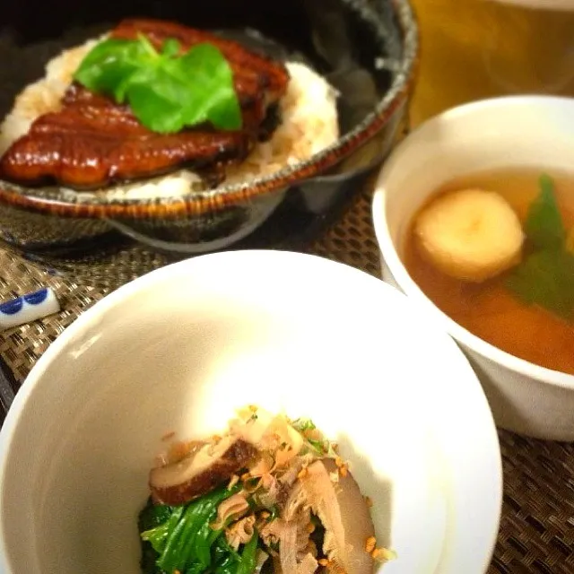 鰻丼＆セリのお浸し＆お吸い物|たにたにさん