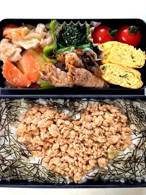 今週もお疲れさま( ´ ▽ ` )ﾉ鶏そぼろ弁当♡|meguさん