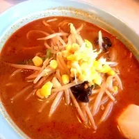 Snapdishの料理写真:中華喜楽 ピリ辛味噌ラーメン|羽田一洋さん