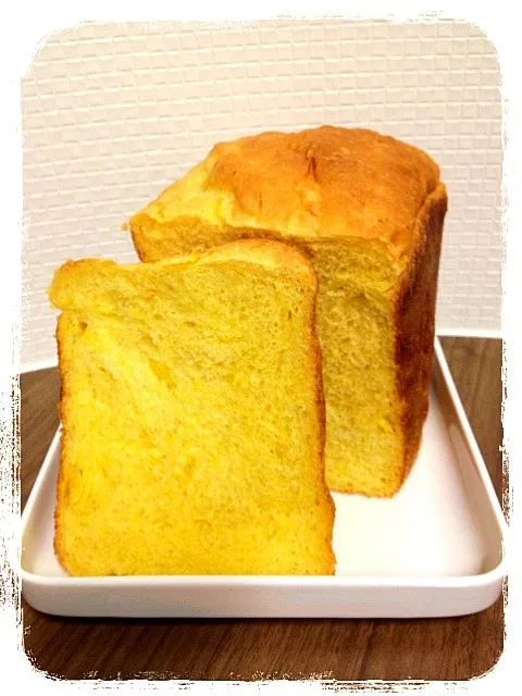 モモさんの＊みかんで焼くみかん食パン‼ 🍊|hiromiさん