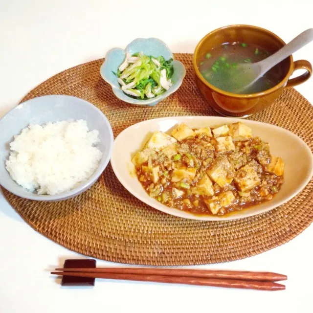 麻婆豆腐で夕ご飯(๑´ڡ`๑)|サエさん